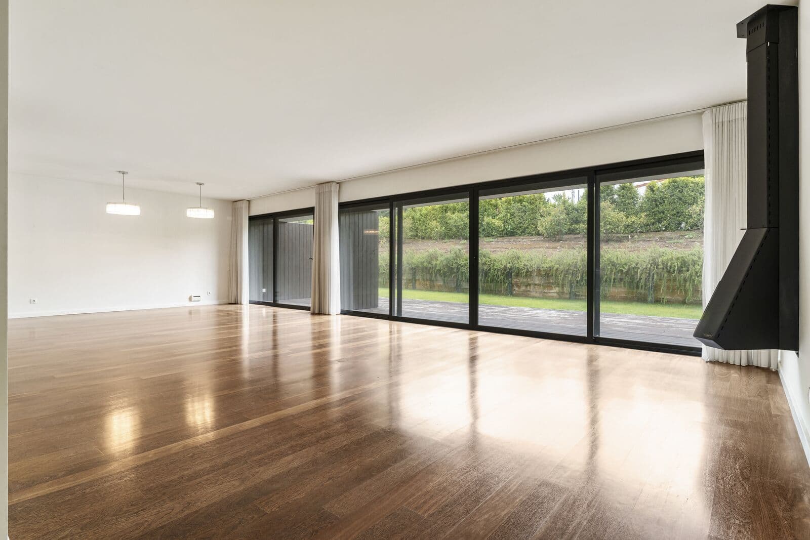 Moradia Isolada T4 com piscina, Oeiras - Imagem 3