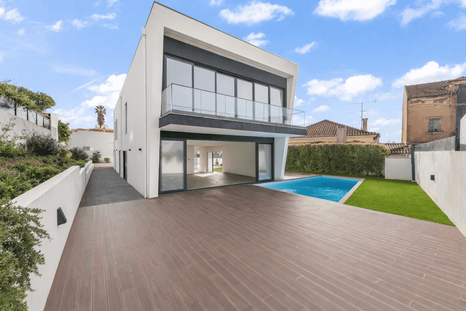 Moradia Isolada T4 com piscina, Parede, Cascais - Imagem 1