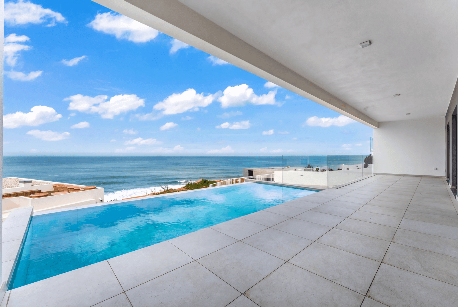 Moradia T3 com piscina, Mafra - Imagem 2