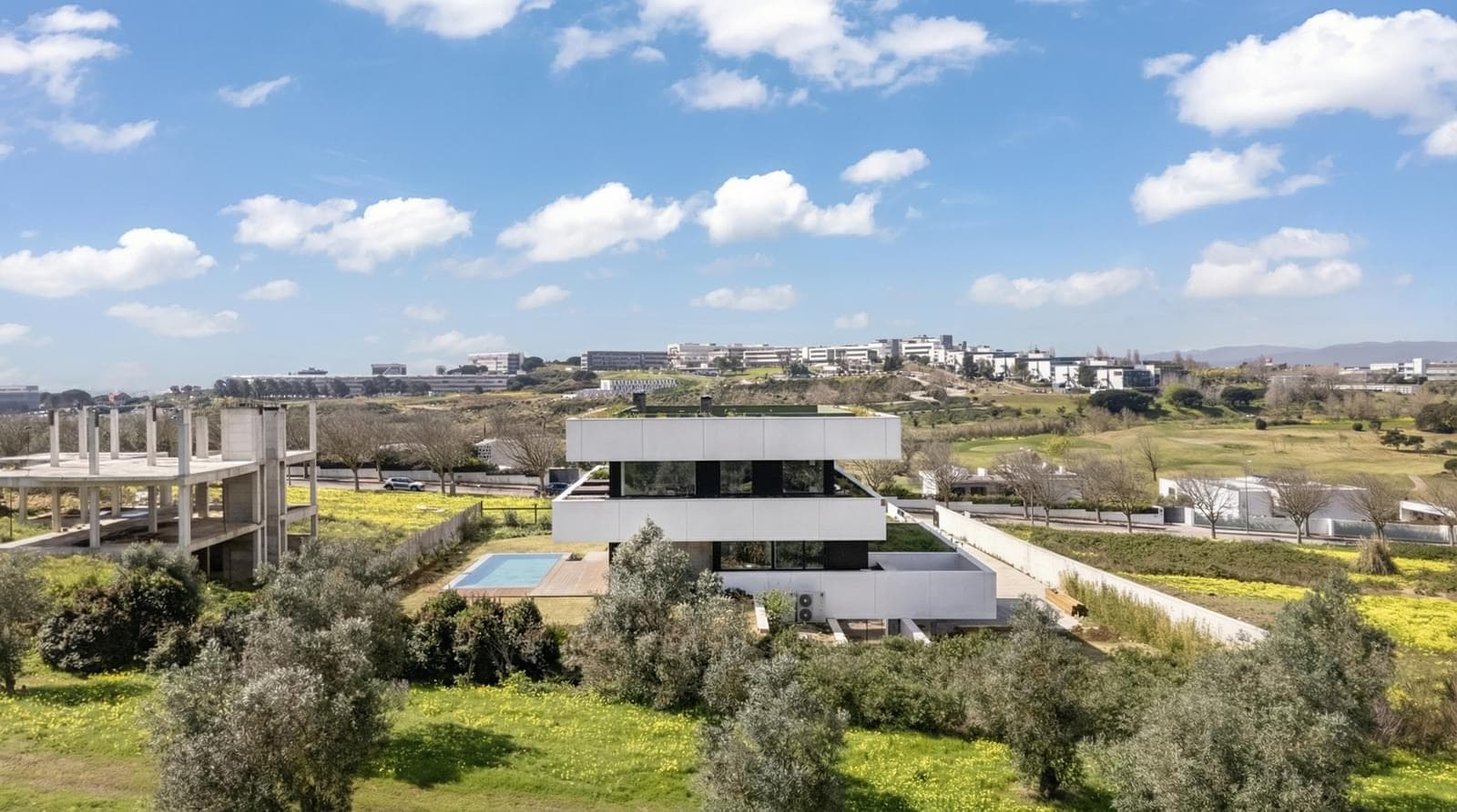 Moradia T4 + 1 com piscina, Oeiras Golf Residence, Oeiras - Imagem 51