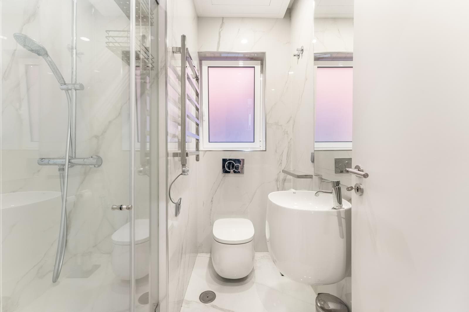 Apartamento T4 com varanda, Avenidas Novas, Lisboa - Imagem 19