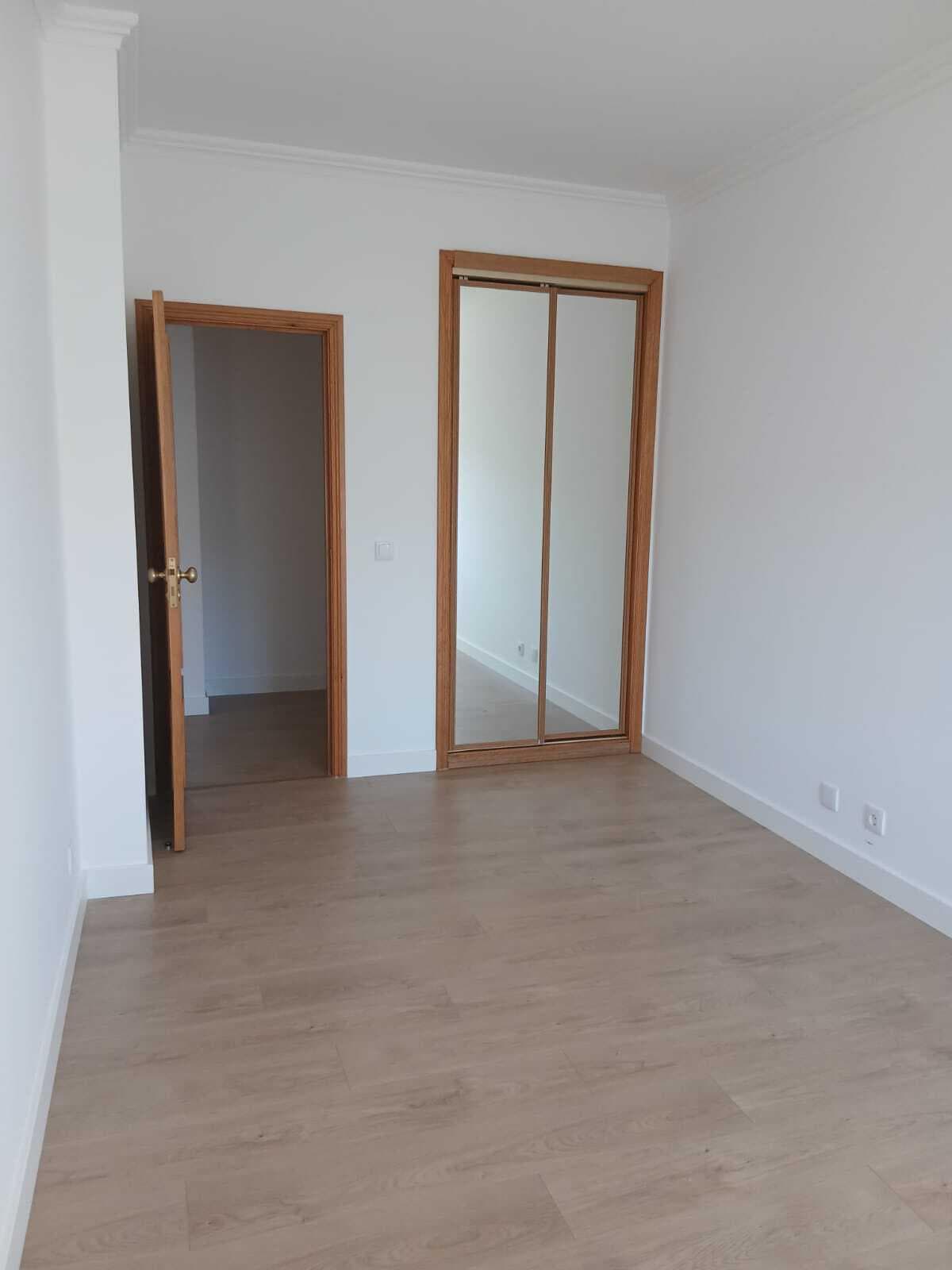 Apartamento T3 com estacionamento, Alapraia, Cascais - Imagem 11