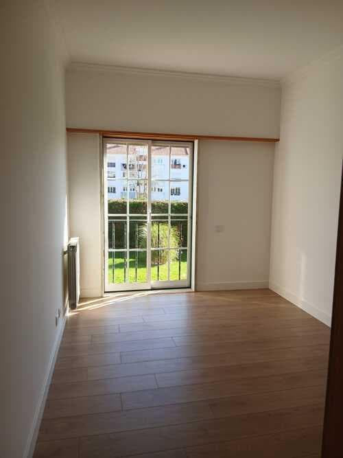 PF39979 - Appartement 4 pièces avec parking, Alapraia, Cascais - Image 9
