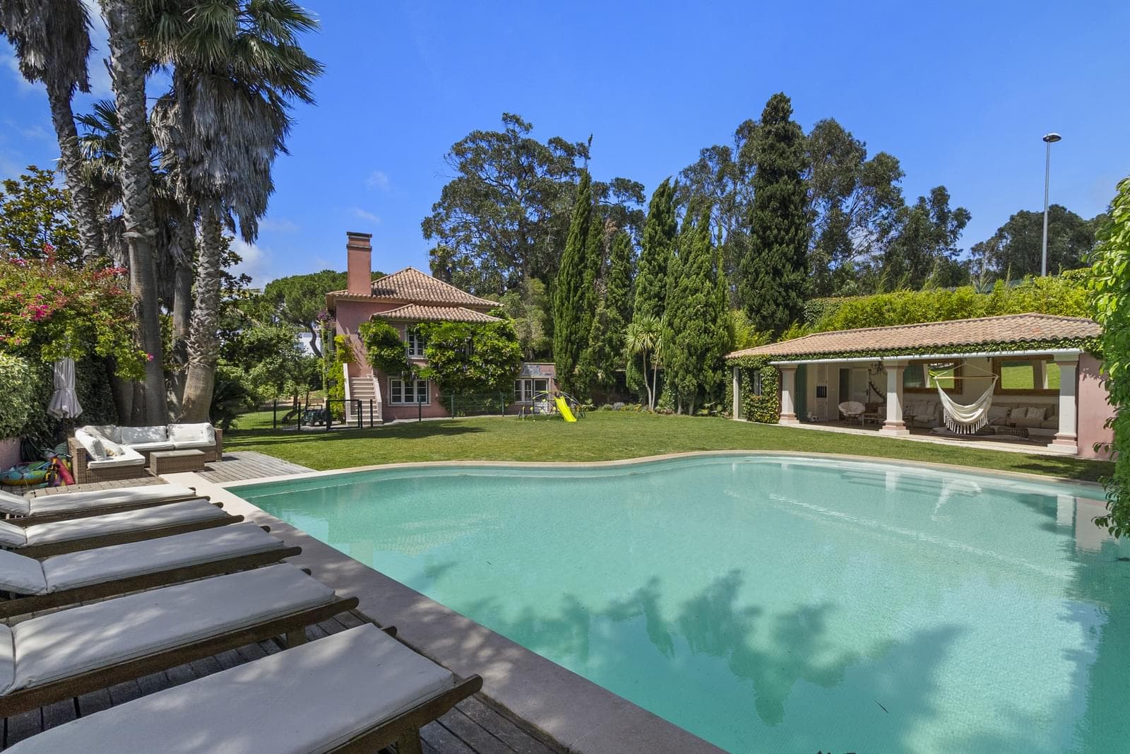 Moradia Isolada T4 + 1 com piscina, Alcabideche, Cascais - Imagem 1