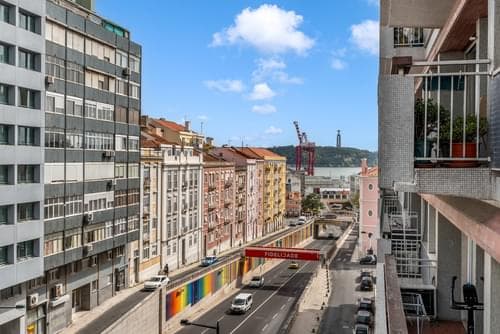 PF40198 - 2 Bedroom Apartment with swimming pool, Infante Santo (Prazeres), Lisboa - Image 1