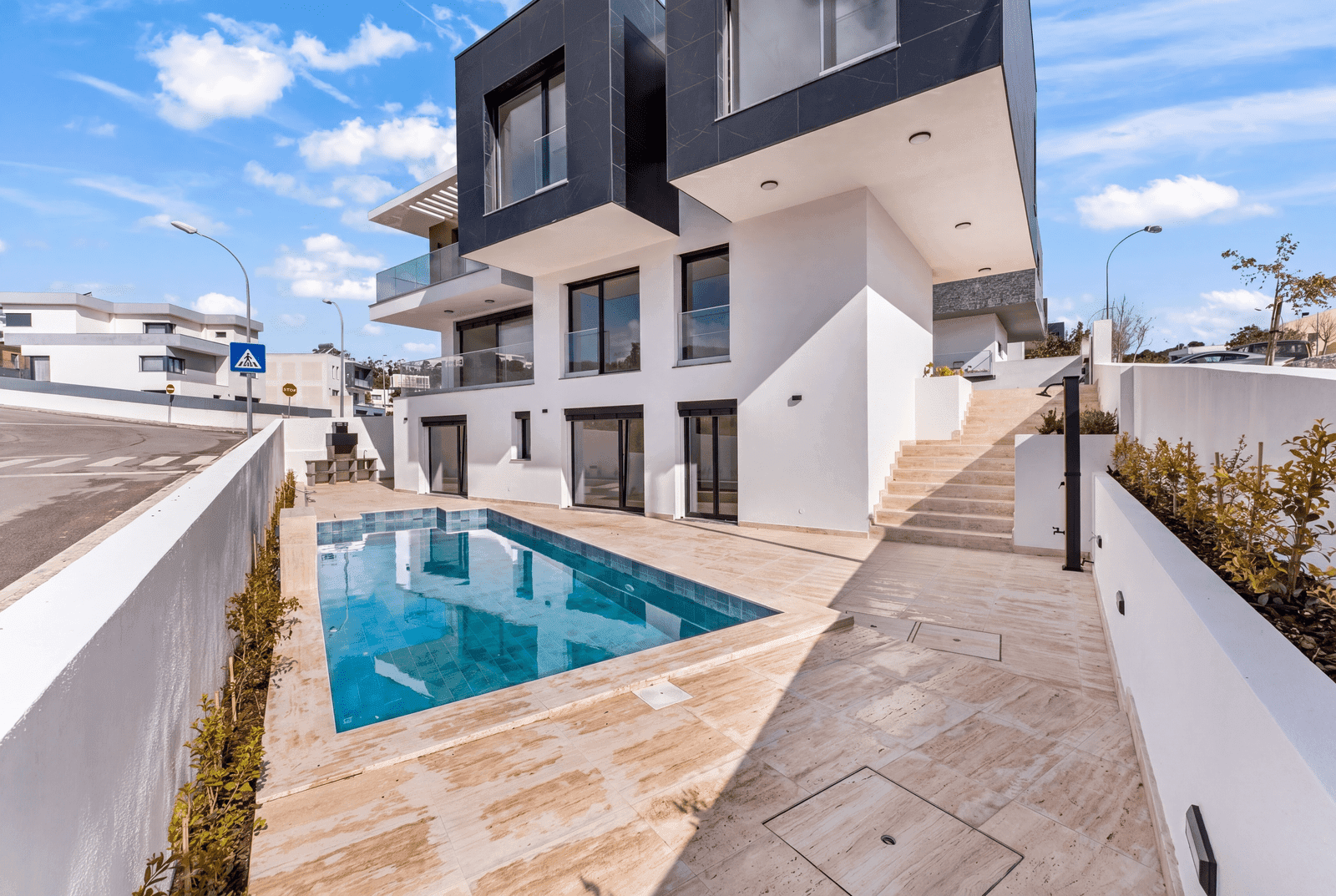 Moradia T5 com piscina, Belas Clube de Campo, Sintra - Imagem 1