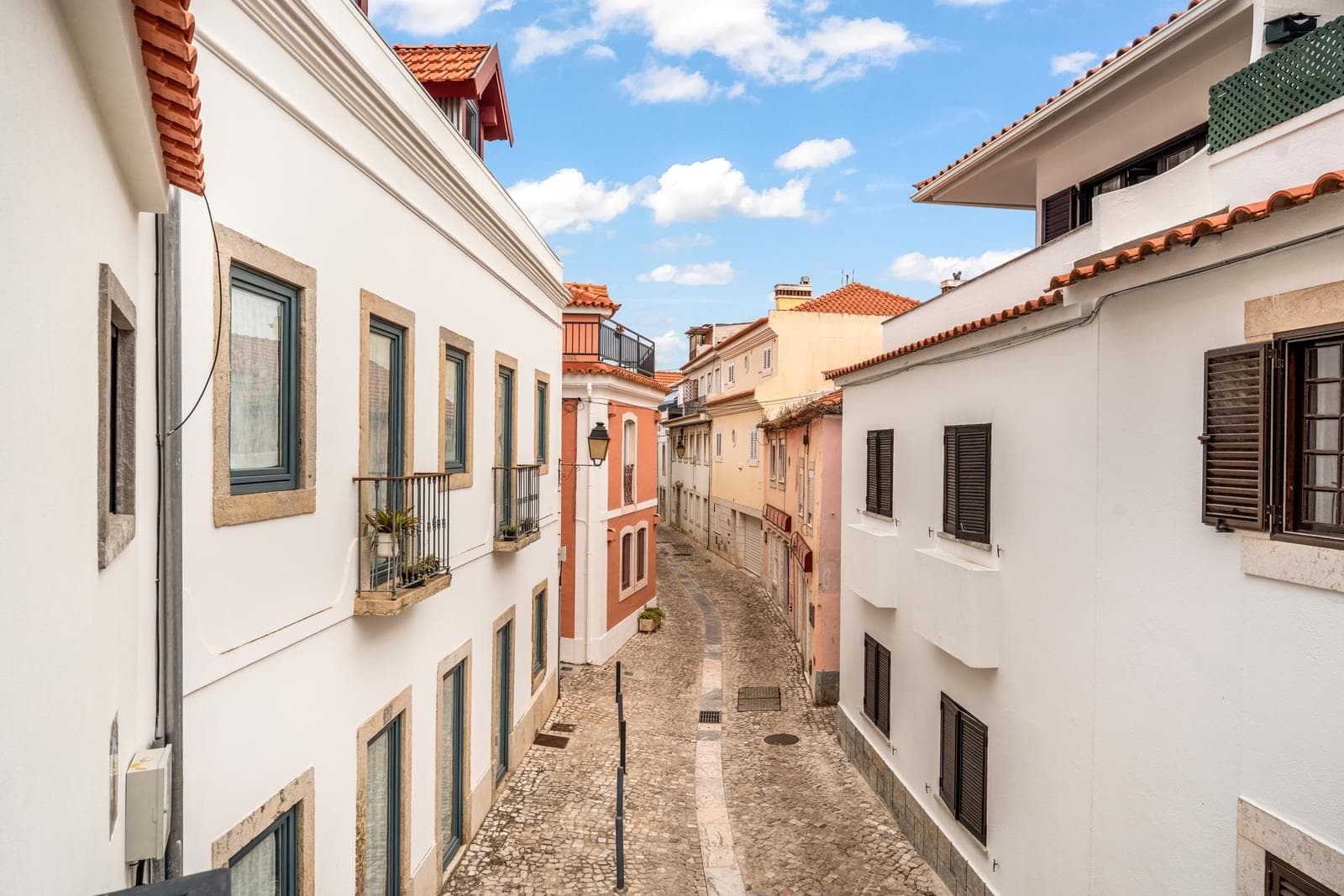 Moradia T2 com terraço, Cascais - Imagem 1