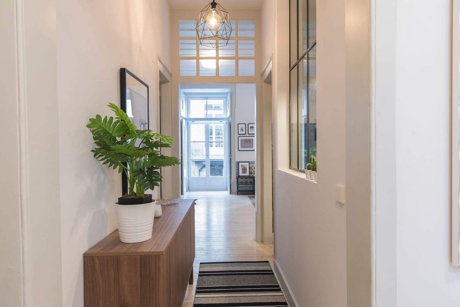 Apartamento T2 + 1 com varanda, Sé, Lisboa - Imagem 2