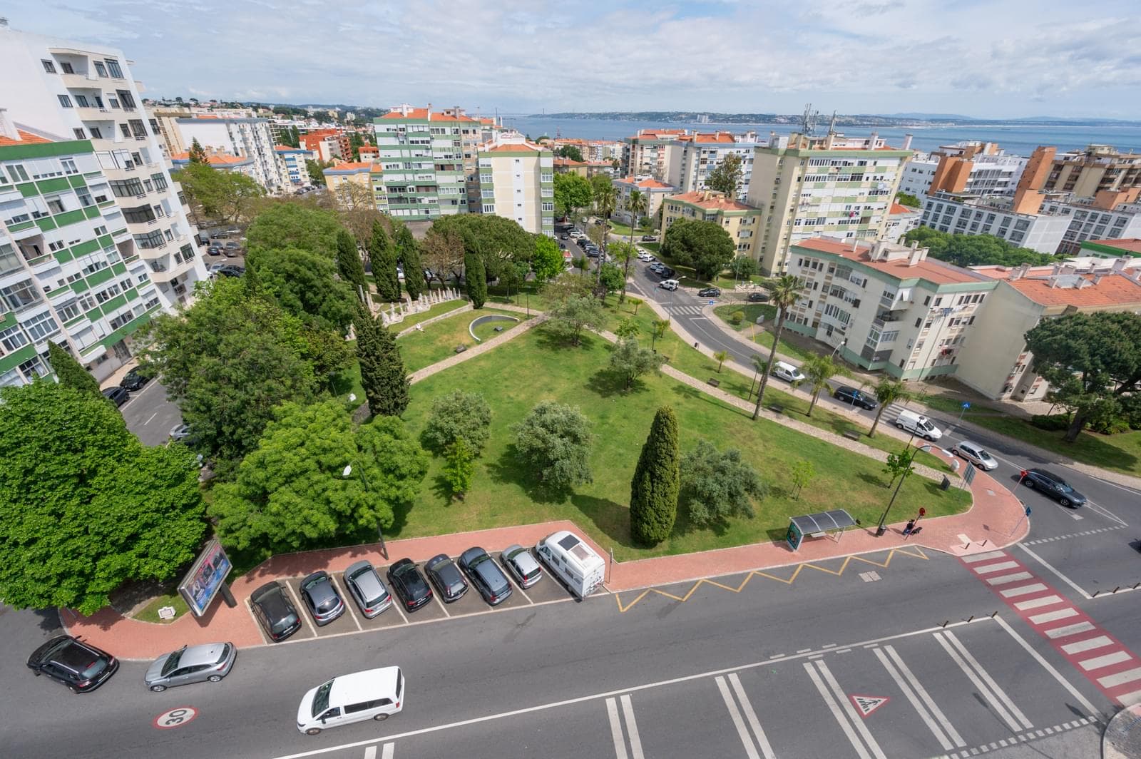 2 Bedroom Apartment with a view, Oeiras Centro, Oeiras - Image 29