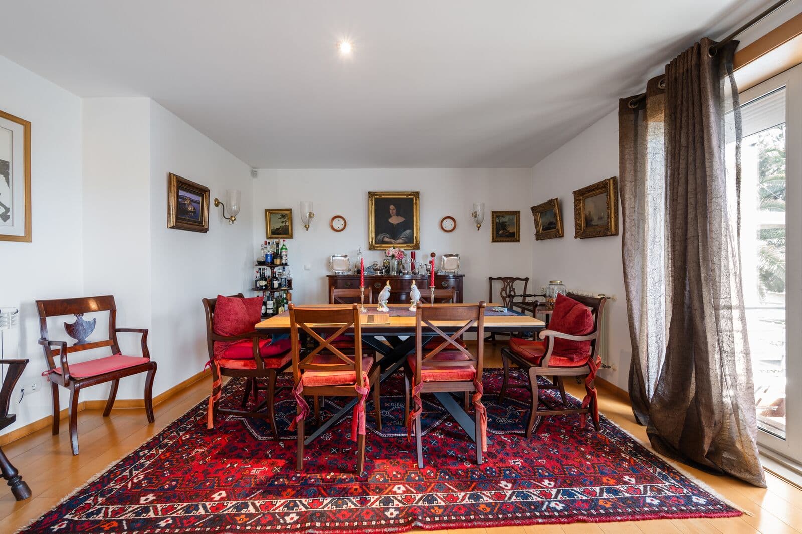 Apartamento T2 + 1 com 200m2 - Imagem 8