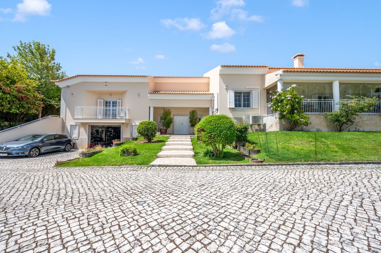 Moradia T6 com piscina, Setubal - Imagem 2
