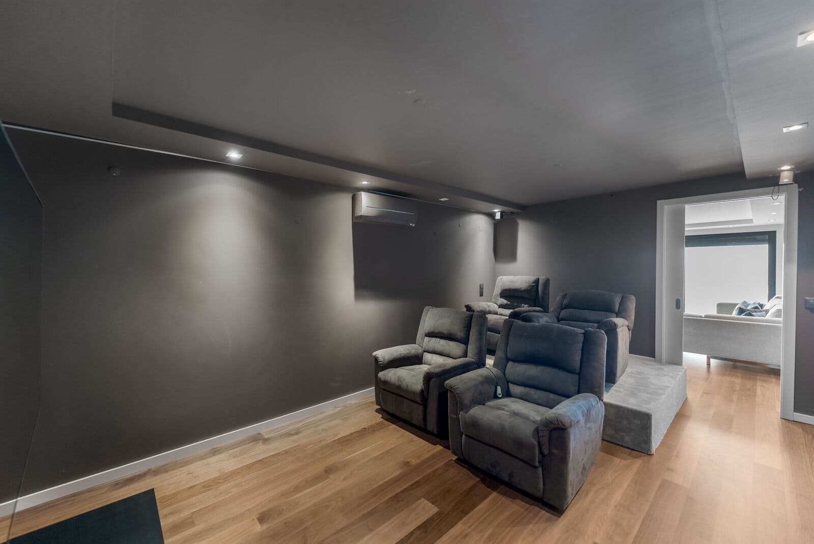 Moradia Isolada T5 com piscina, Estoril, Cascais - Imagem 33