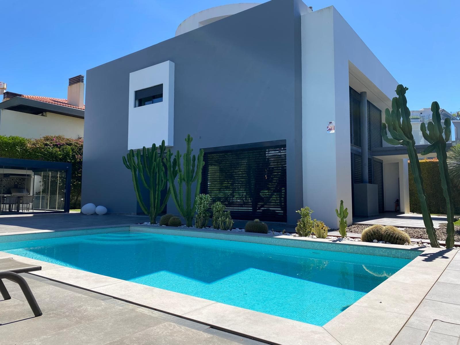 Moradia Isolada T5 com piscina, Estoril, Cascais - Imagem 1