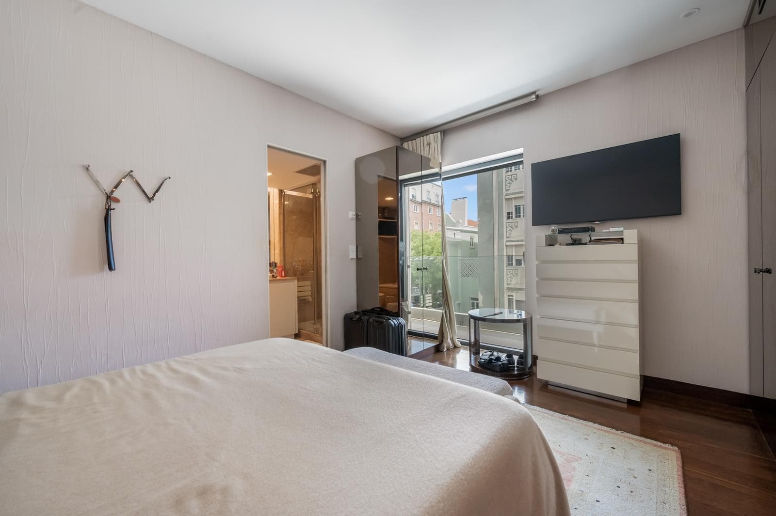 Apartamento T1 com vista - Imagem 15