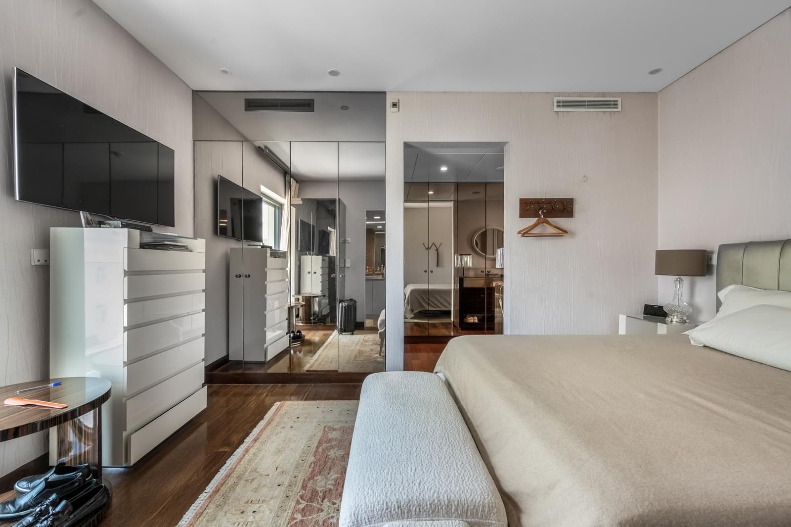 Apartamento T1 com vista - Imagem 16