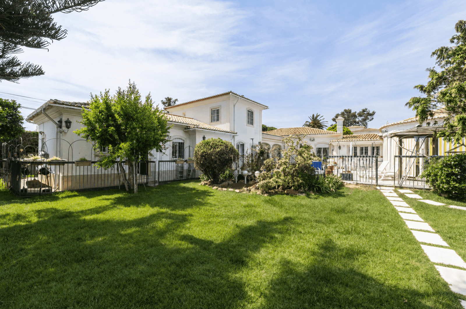 Moradia T4 com piscina, Birre, Cascais - Imagem 2