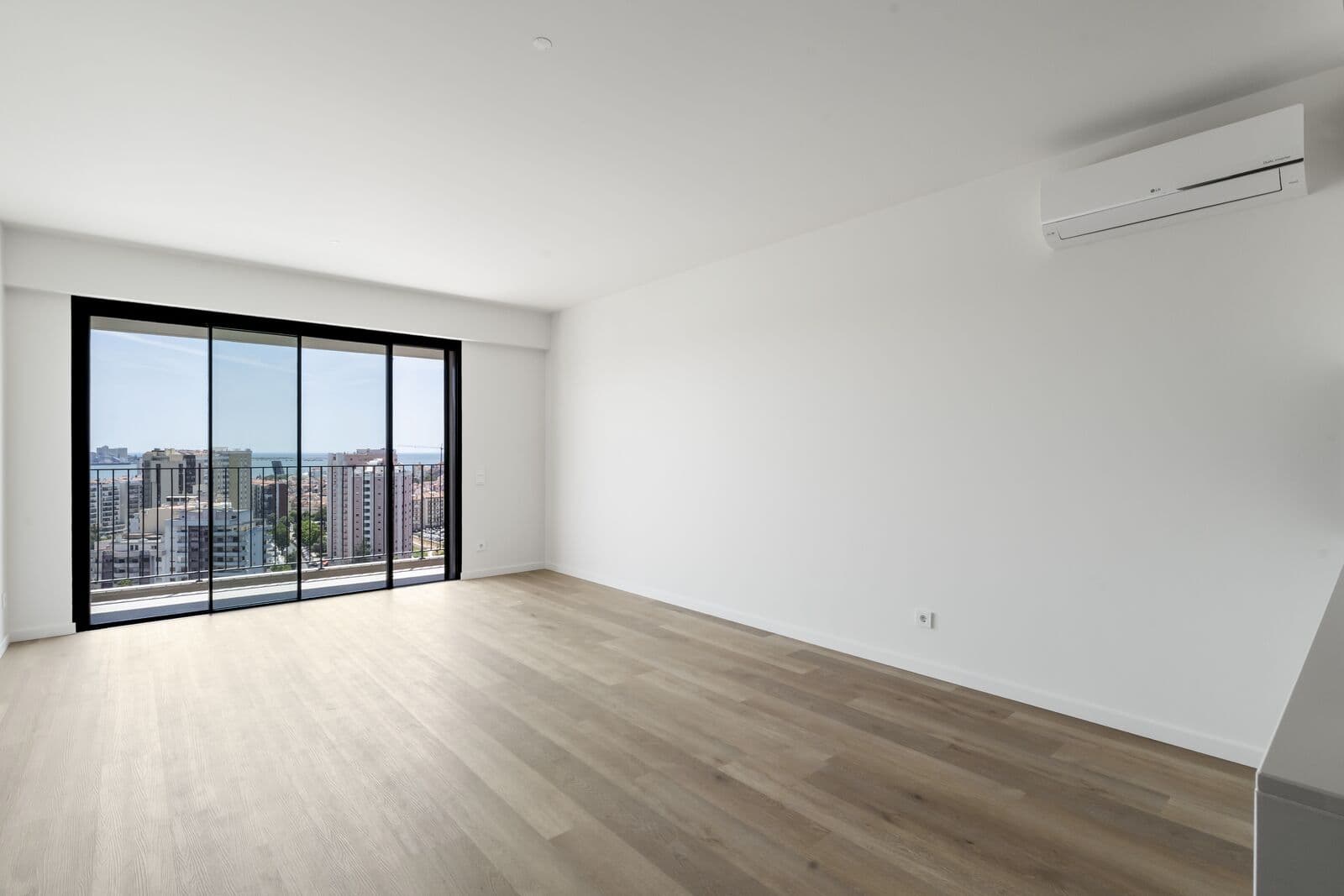 Apartamento T3 com piscina, Miraflores, Oeiras - Imagem 2