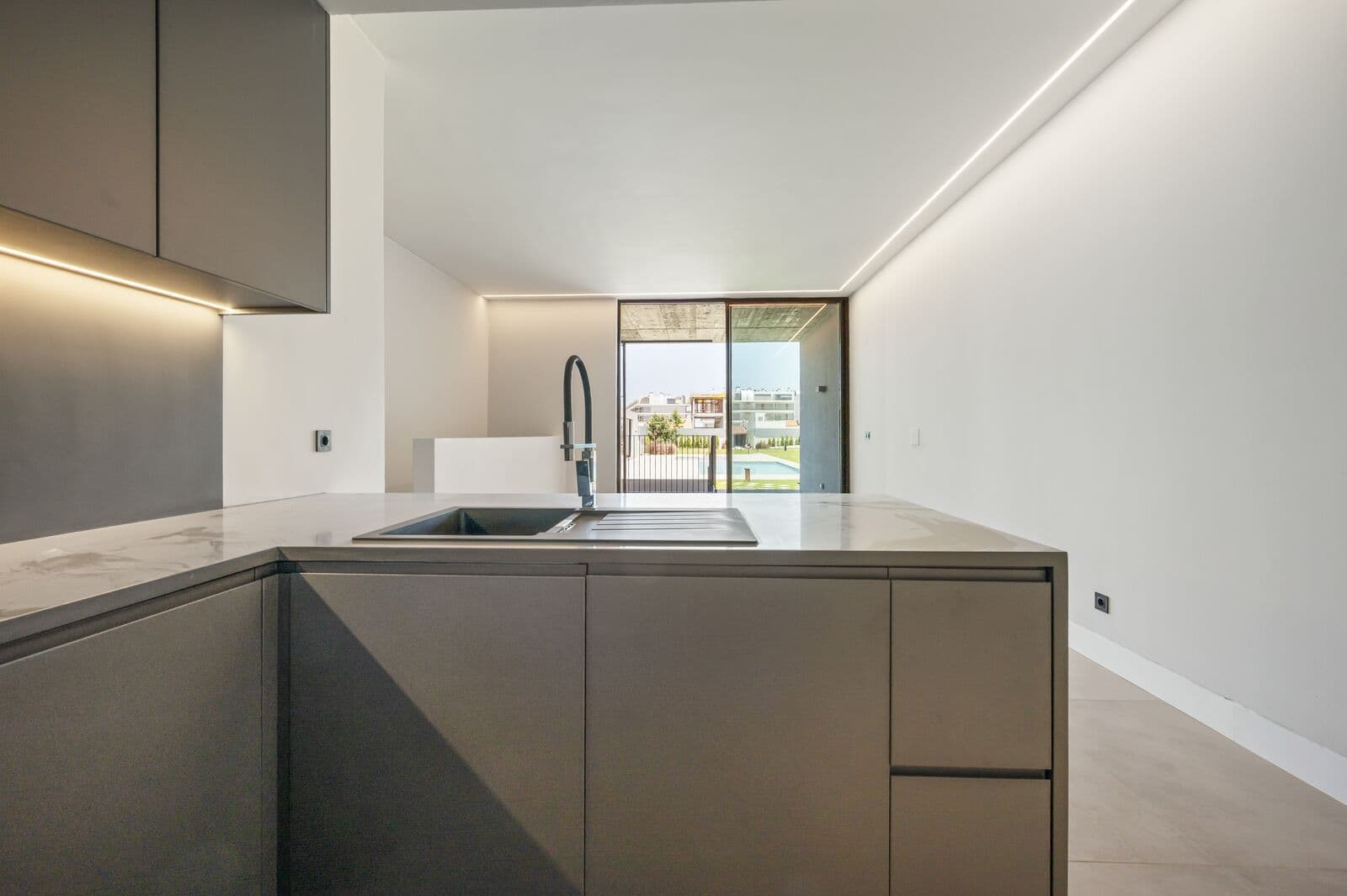 Duplex T2 + 1 no Al Sal Residence, Quebrada Sul, Alcochete - Imagem 5