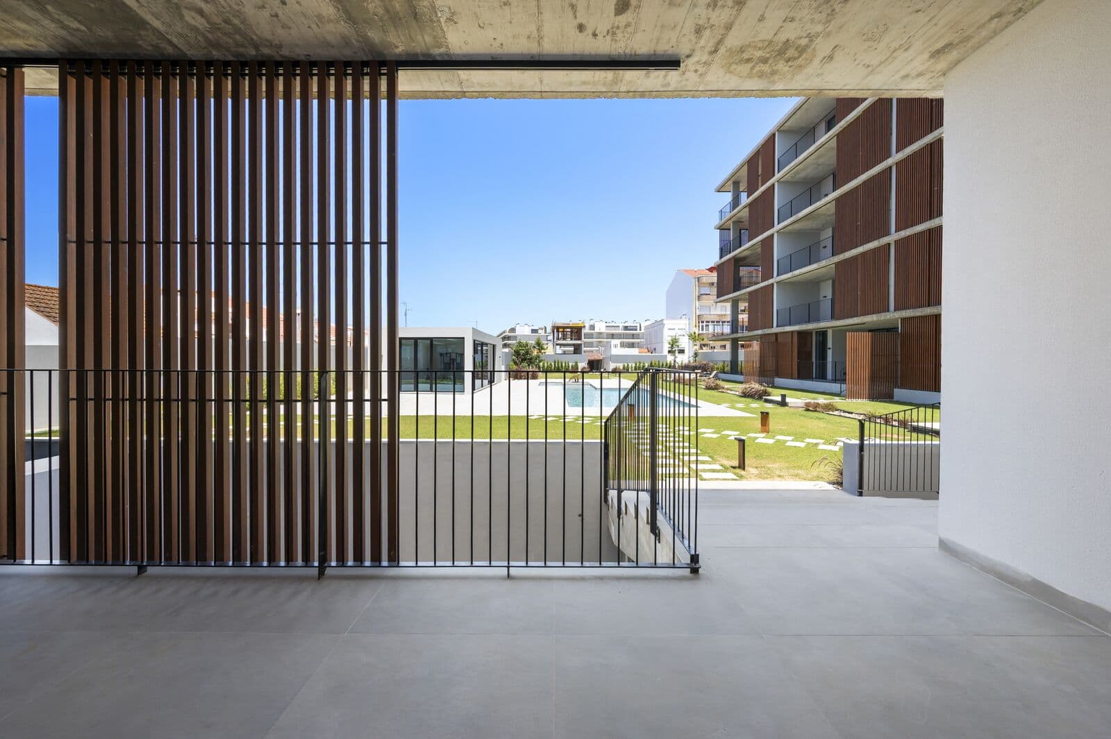 Duplex T2 + 1 no Al Sal Residence, Quebrada Sul, Alcochete - Imagem 1