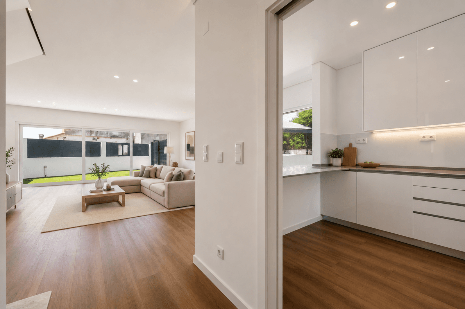 Moradia em Banda T3 + 1 com piscina, Bicesse, Cascais - Imagem 1