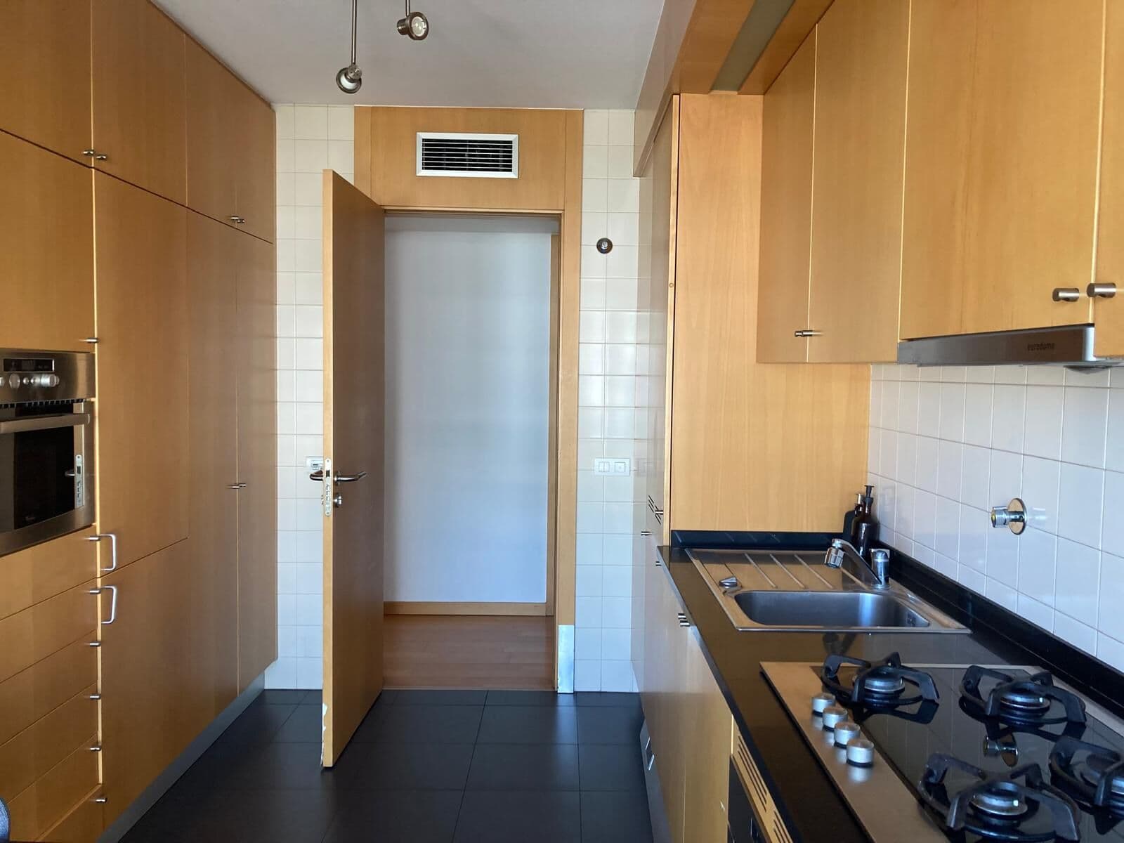 Apartamento T2 com vista, Alcântara, Lisboa - Imagem 7