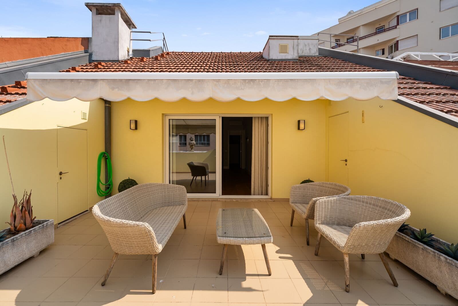 Apartamento T1 com vista, El Corte Inglés, Lisboa - Imagem 2