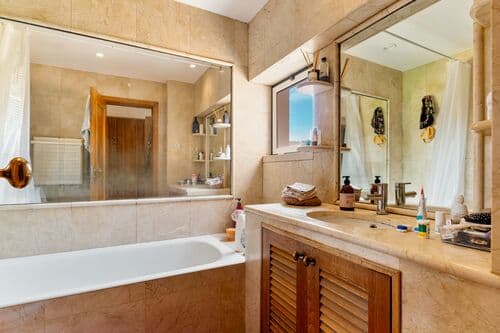 PF41119 - Apartamento T4 com vista, Monte Estoril, Cascais - Imagem 52