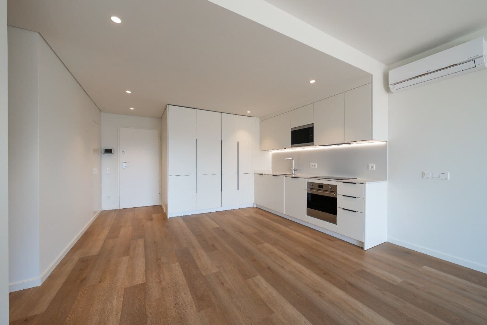 Apartamento T2 com estacionamento, Miraflores, Oeiras - Imagem 2