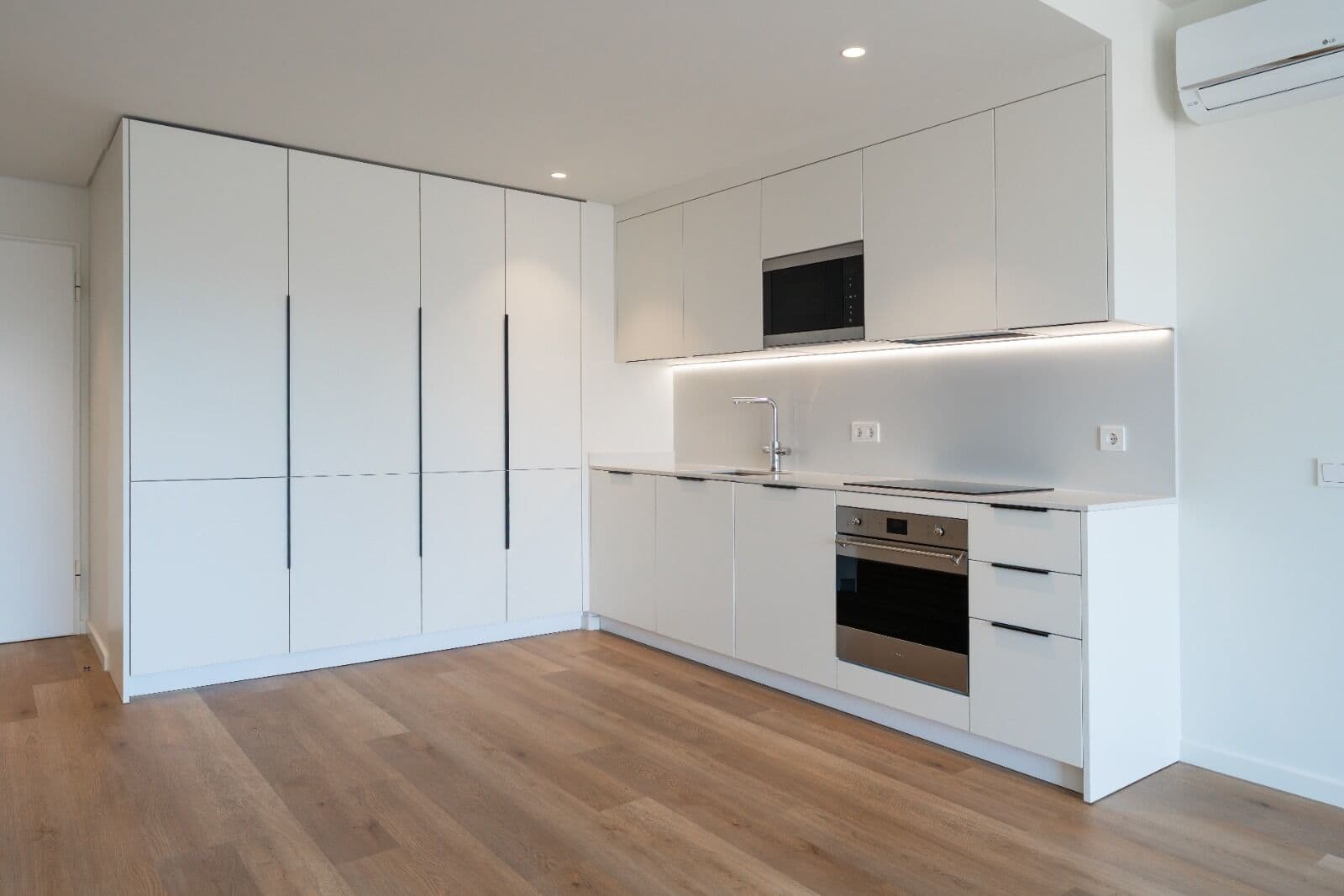 Apartamento T2 com estacionamento, Miraflores, Oeiras - Imagem 3