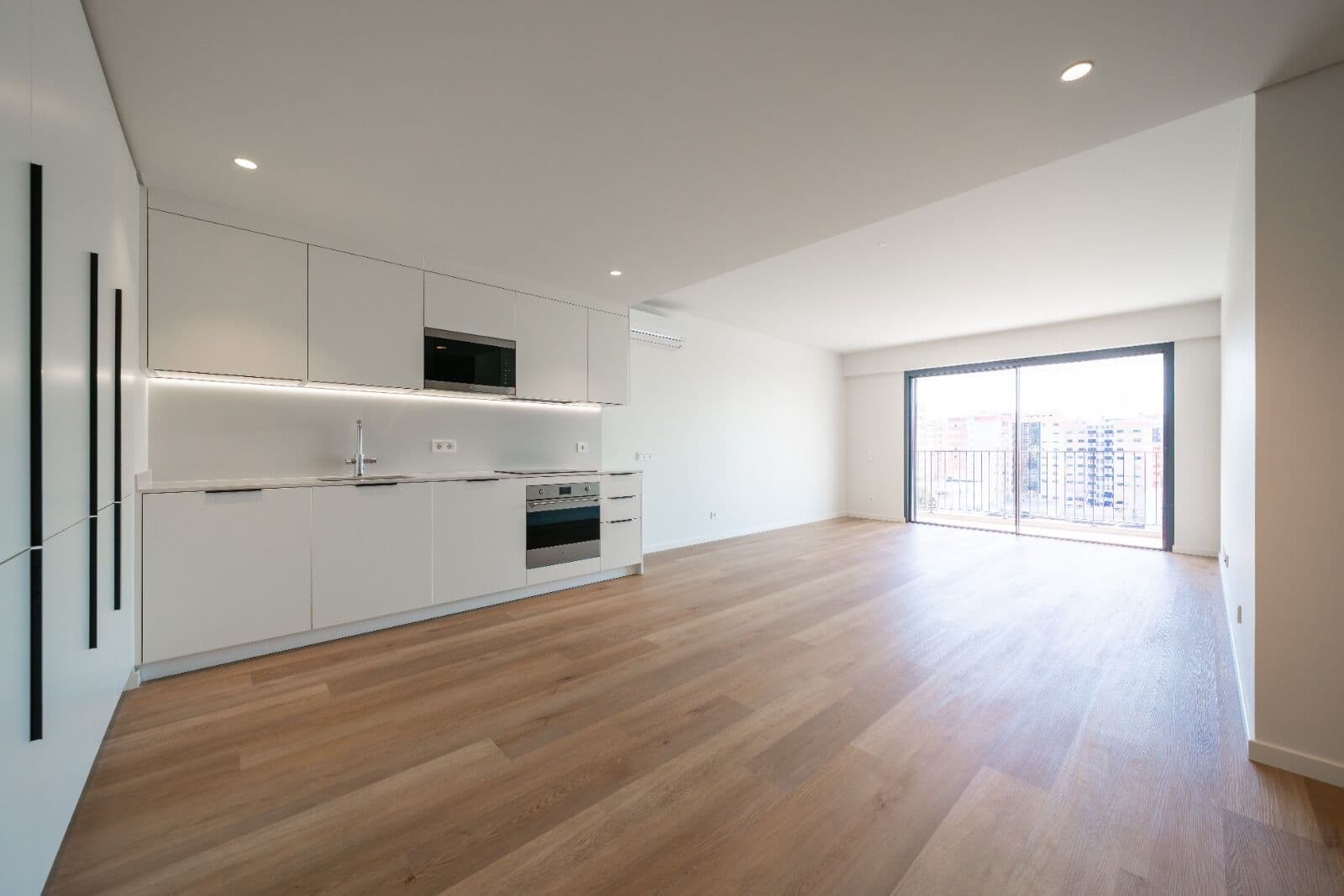 Apartamento T2 com estacionamento, Miraflores, Oeiras - Imagem 4