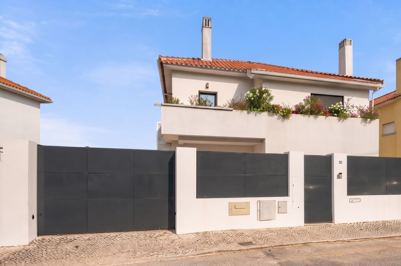 Moradia T3 + 1 com piscina, Oeiras - Imagem 2