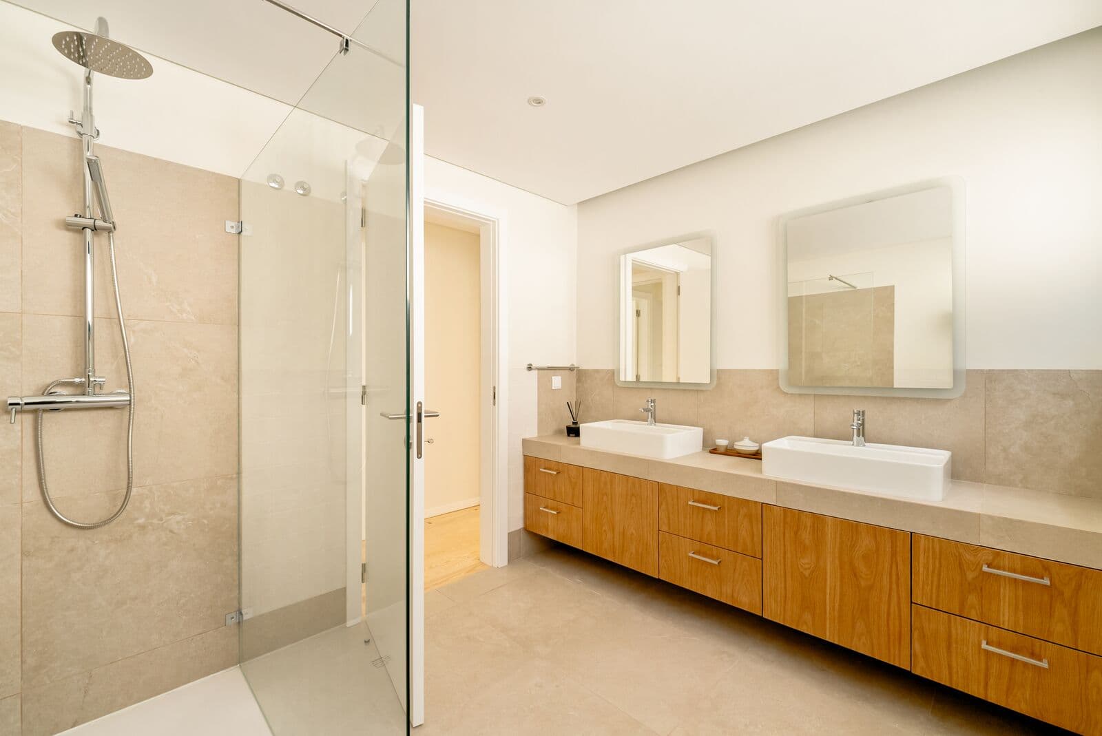 Apartamento T3 com jardim - Imagem 15