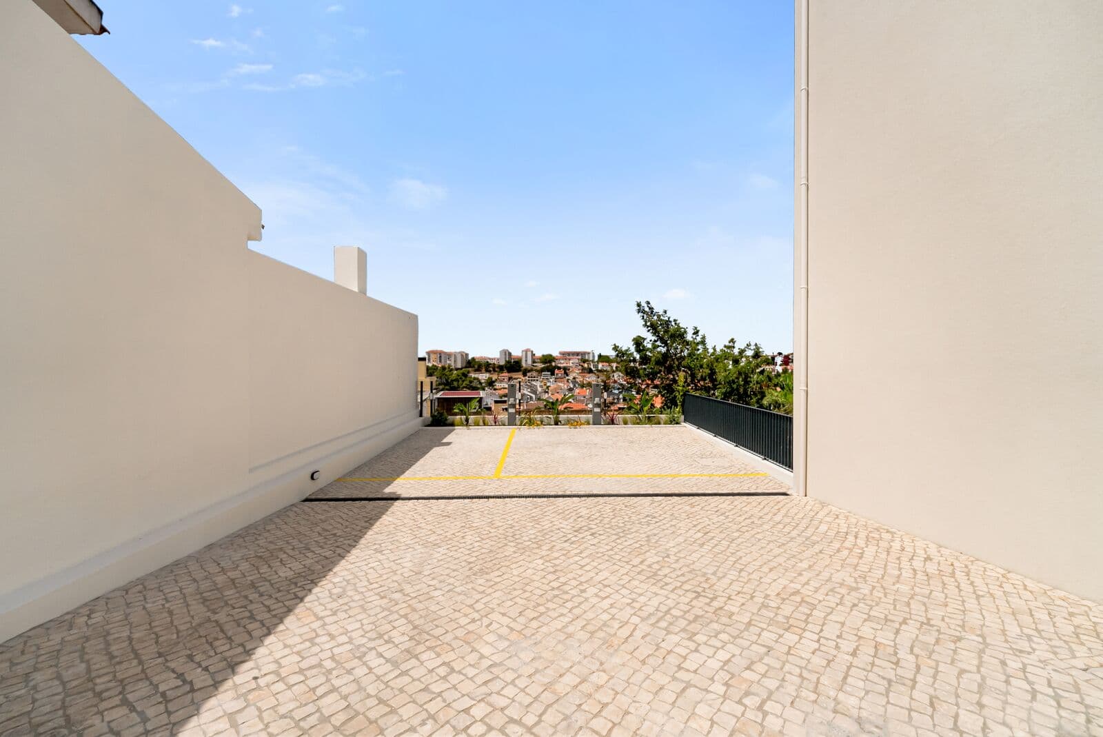 Apartamento T3 com jardim - Imagem 28