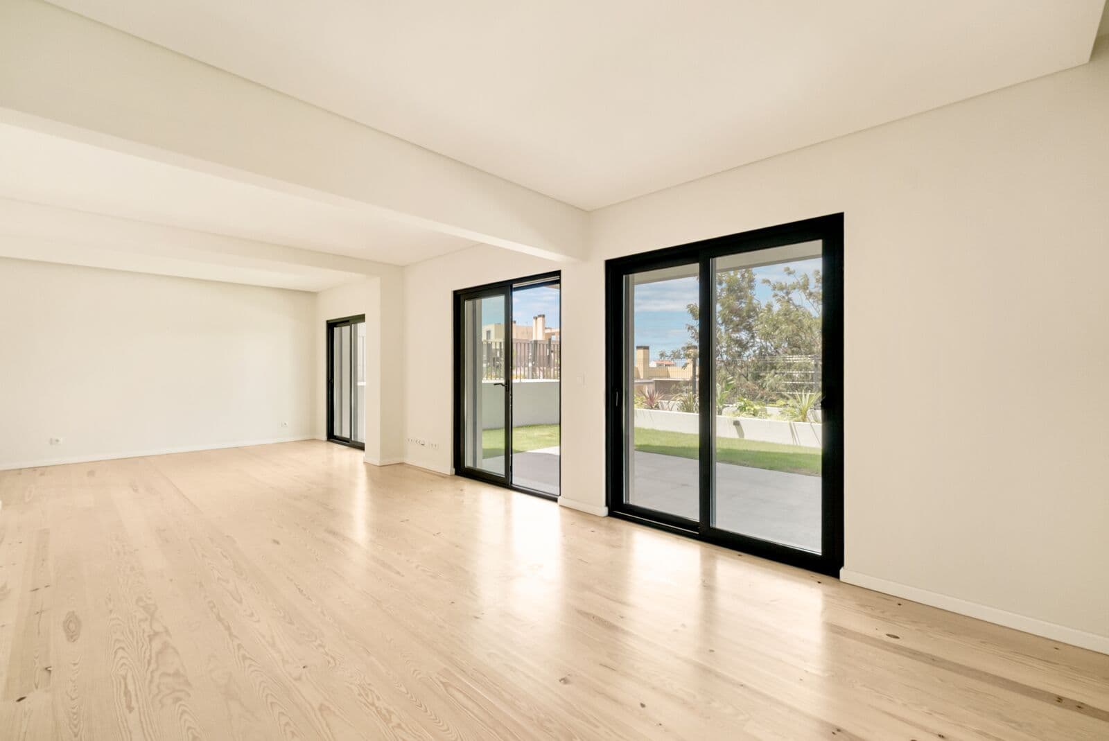 Apartamento T3 com jardim - Imagem 7