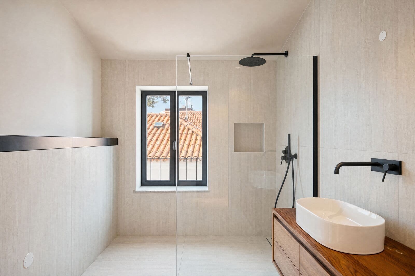 2 Bedroom Apartment with a terrace, Centro Histórico Cascais, Cascais - Image 13