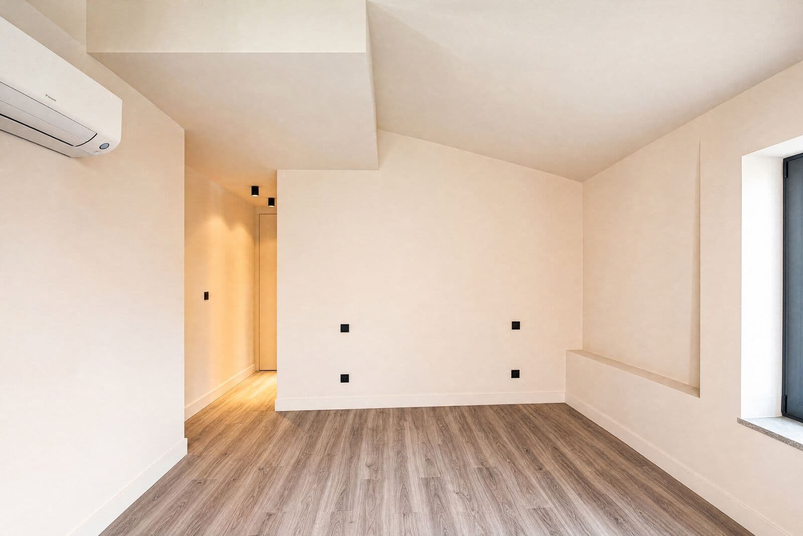 2 Bedroom Apartment with a terrace, Centro Histórico Cascais, Cascais - Image 11