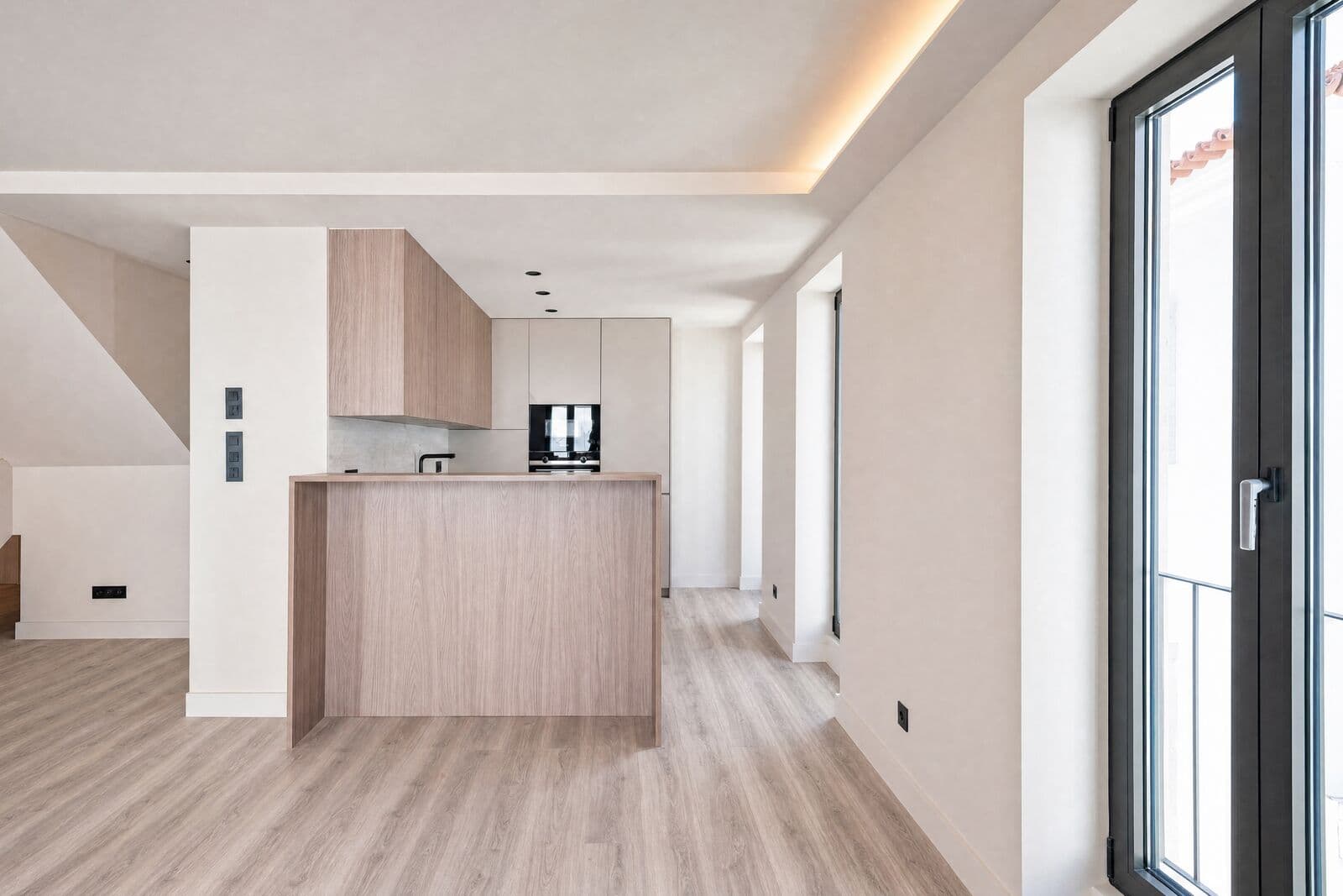 2 Bedroom Apartment with a terrace, Centro Histórico Cascais, Cascais - Image 6