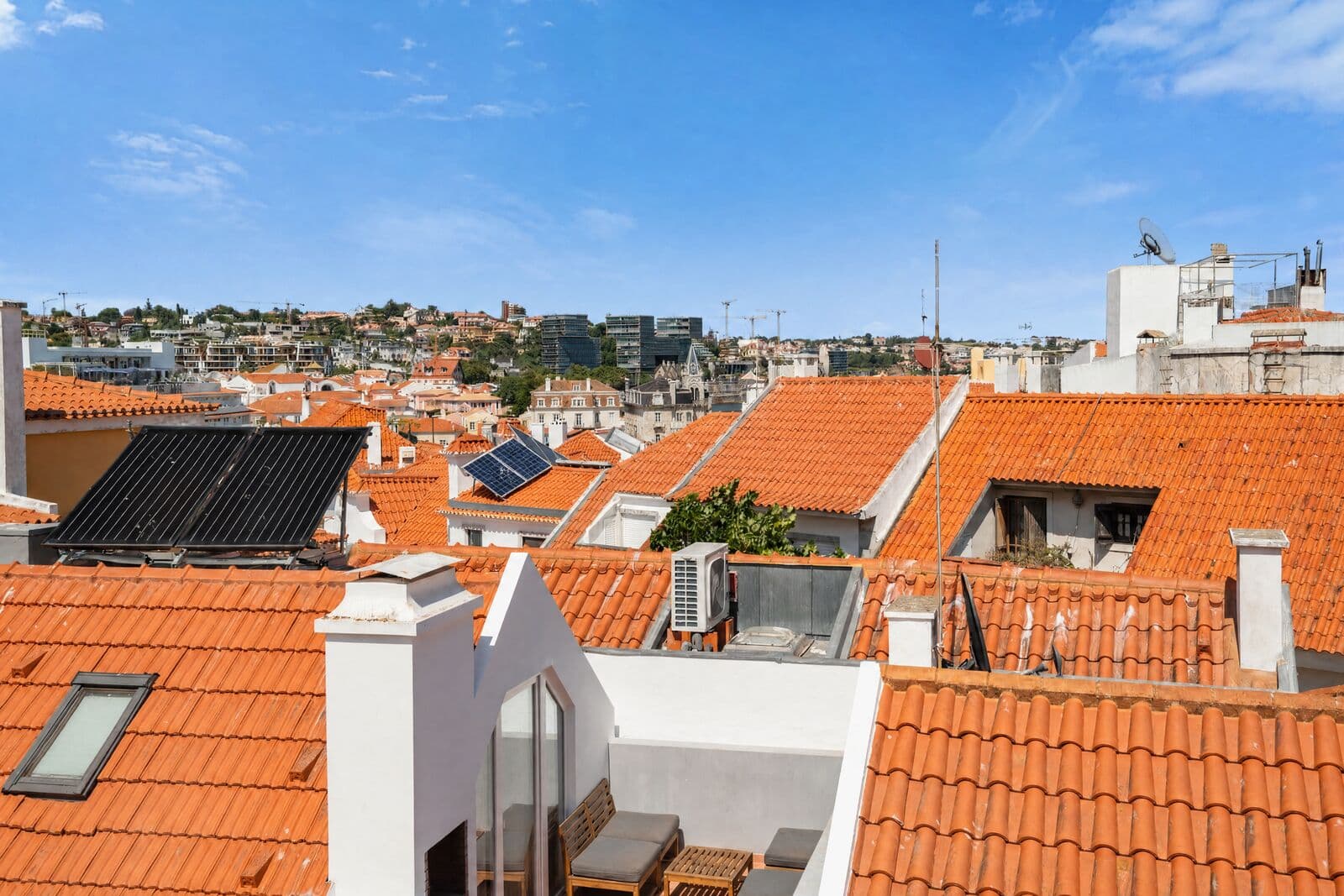 2 Bedroom Apartment with a terrace, Centro Histórico Cascais, Cascais - Image 28