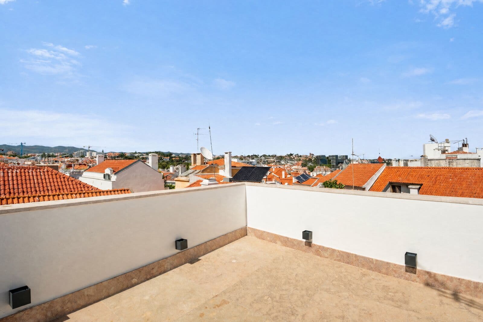 2 Bedroom Apartment with a terrace, Centro Histórico Cascais, Cascais - Image 27