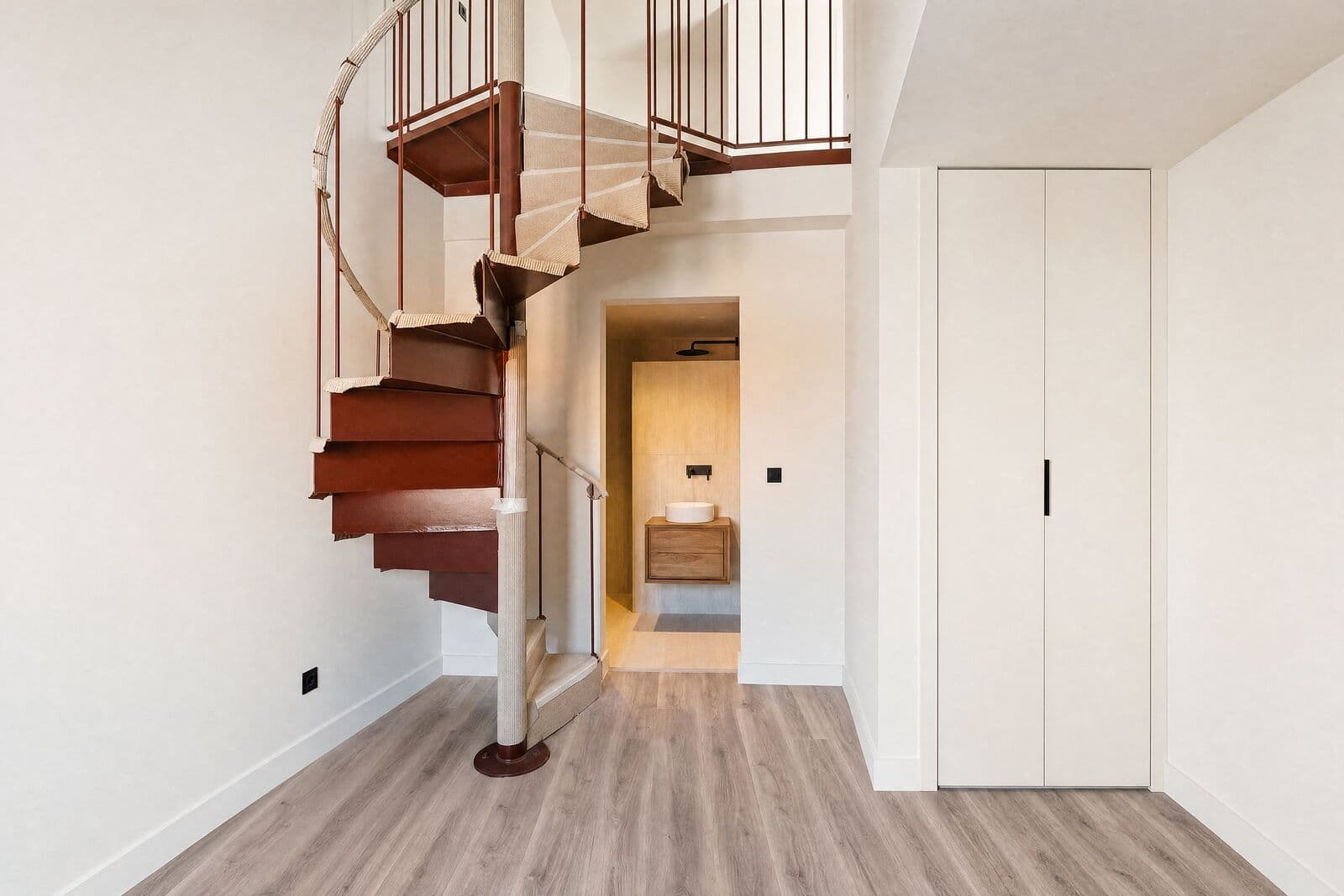 2 Bedroom Apartment with a terrace, Centro Histórico Cascais, Cascais - Image 21
