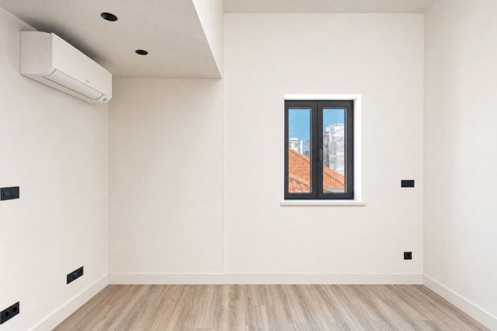 2 Bedroom Apartment with a terrace, Centro Histórico Cascais, Cascais - Image 17