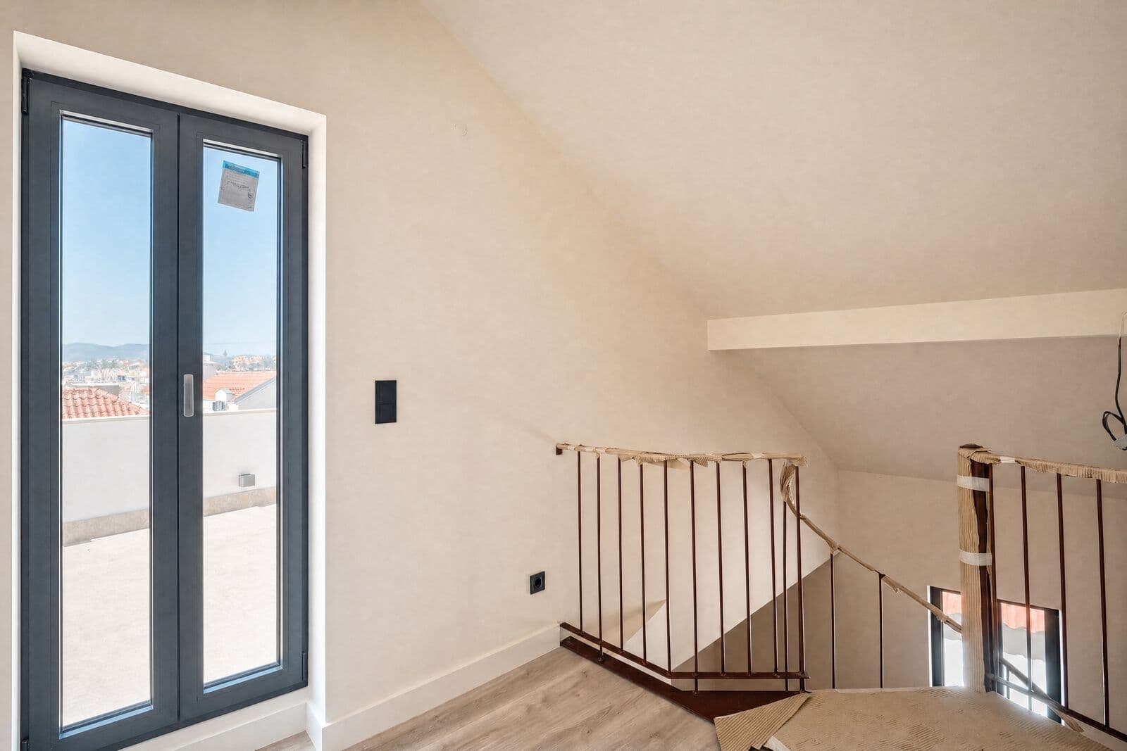 2 Bedroom Apartment with a terrace, Centro Histórico Cascais, Cascais - Image 25