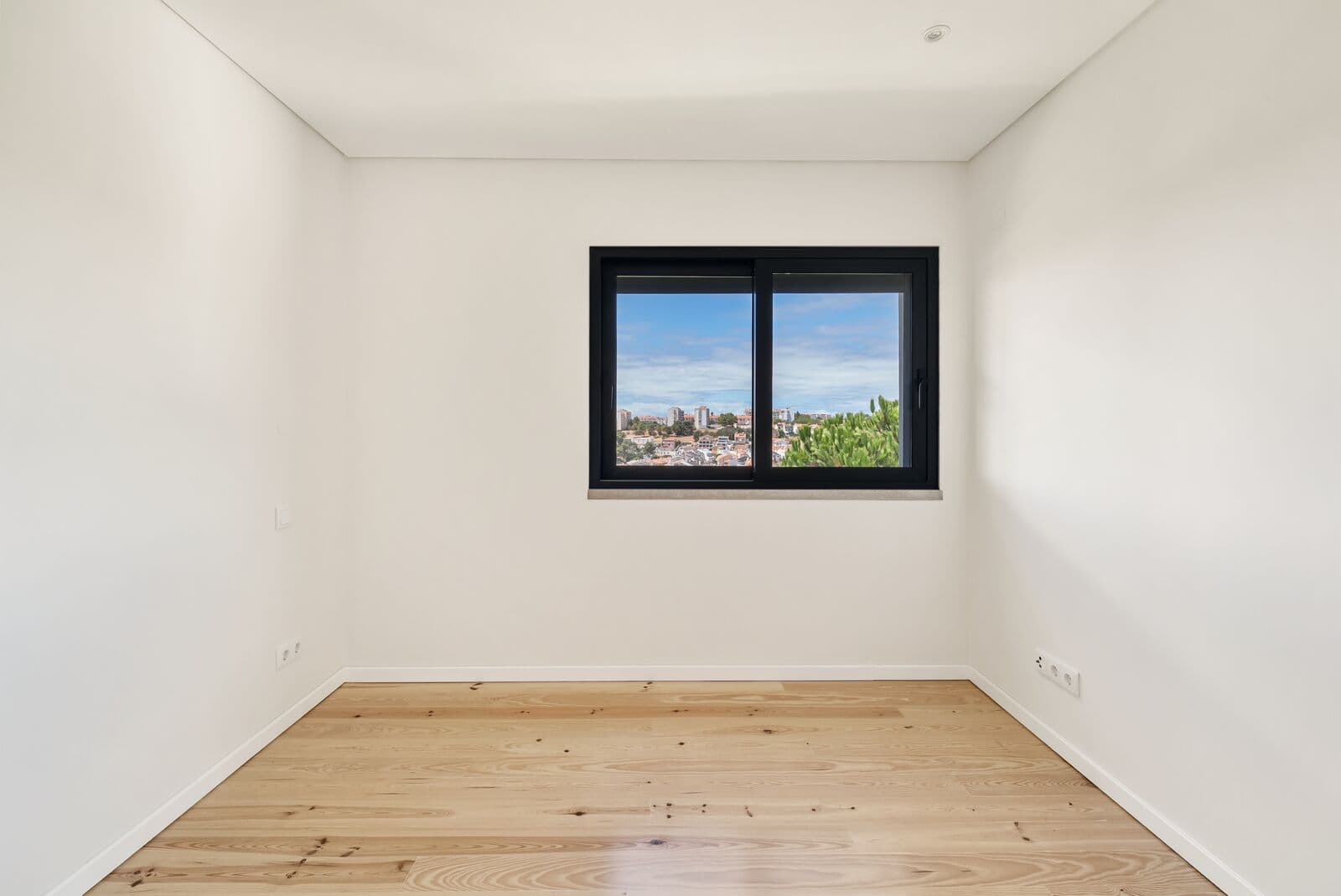 Apartamento T3 com vista - Imagem 12