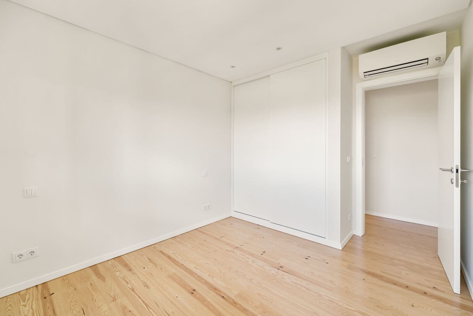 Apartamento T3 com vista - Imagem 16