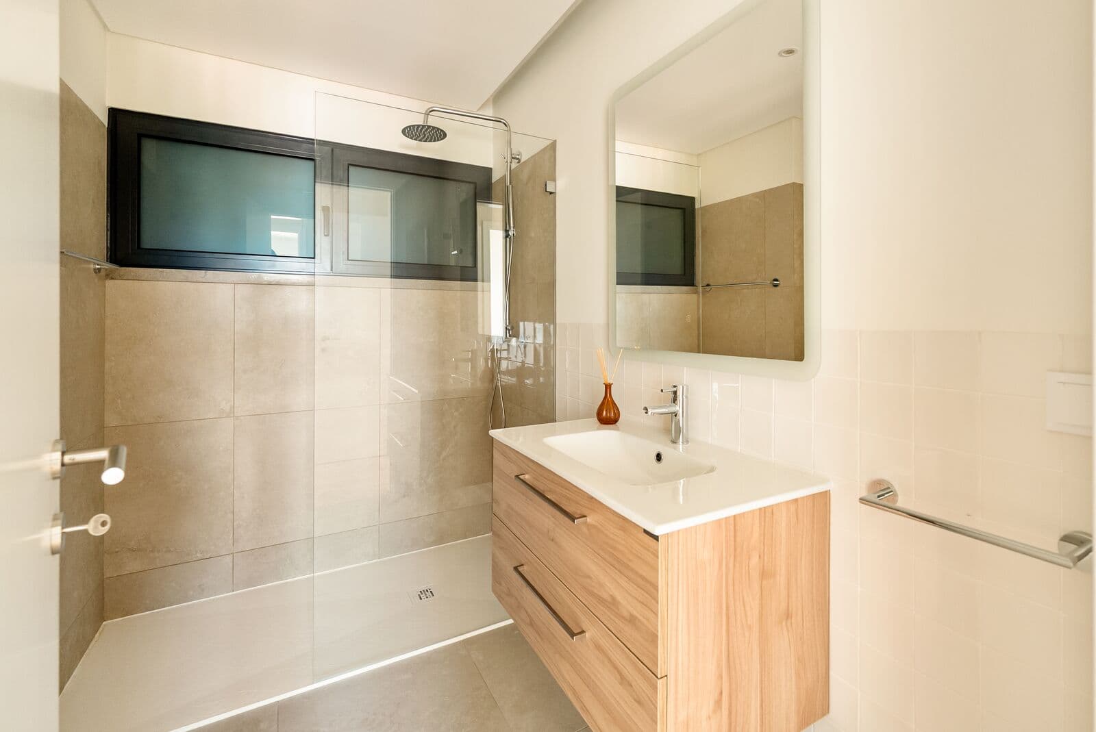 Apartamento T2 com vista, Amoreira, Cascais - Imagem 11