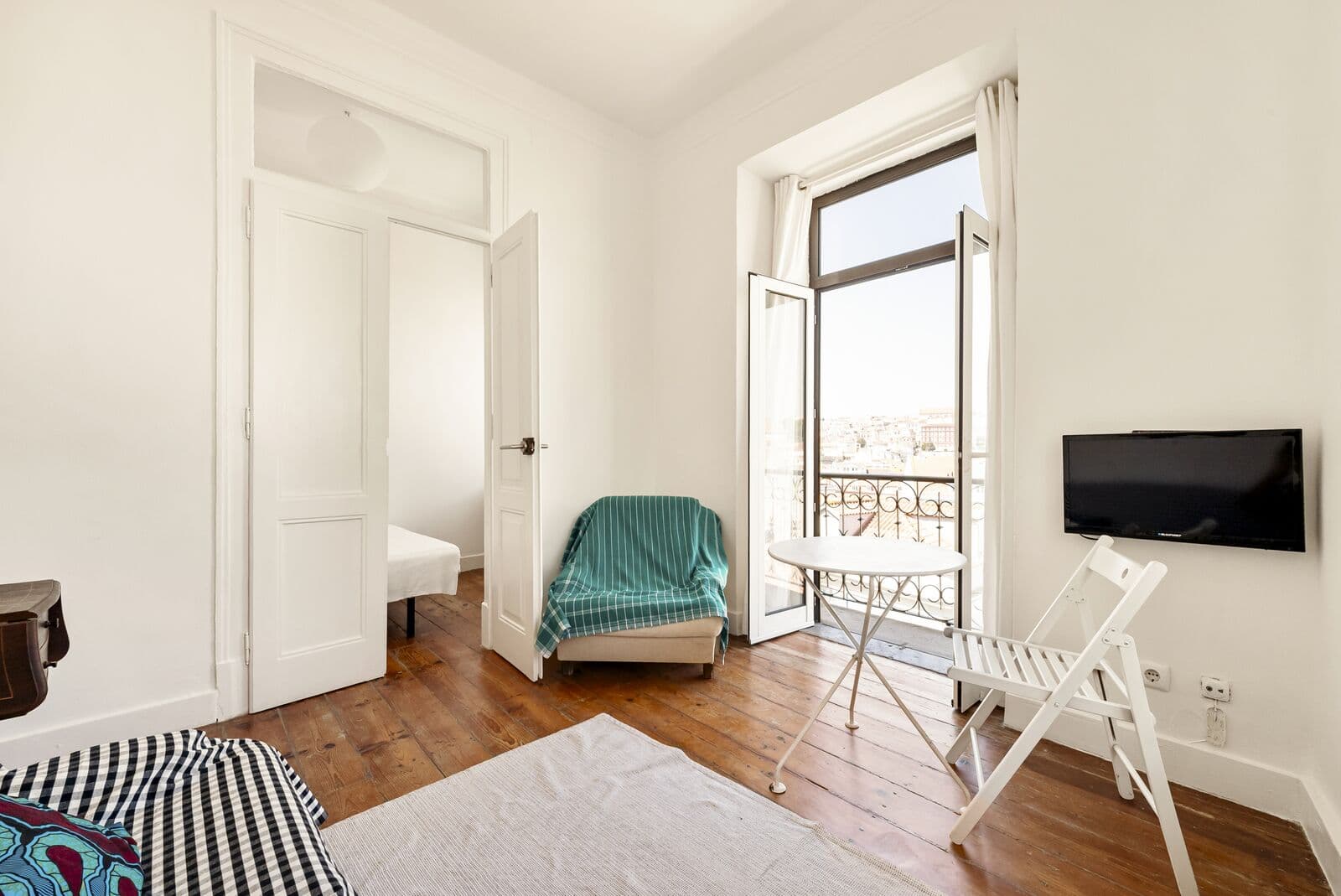 Apartamento T2 com vista, Mouraria, Lisboa - Imagem 5