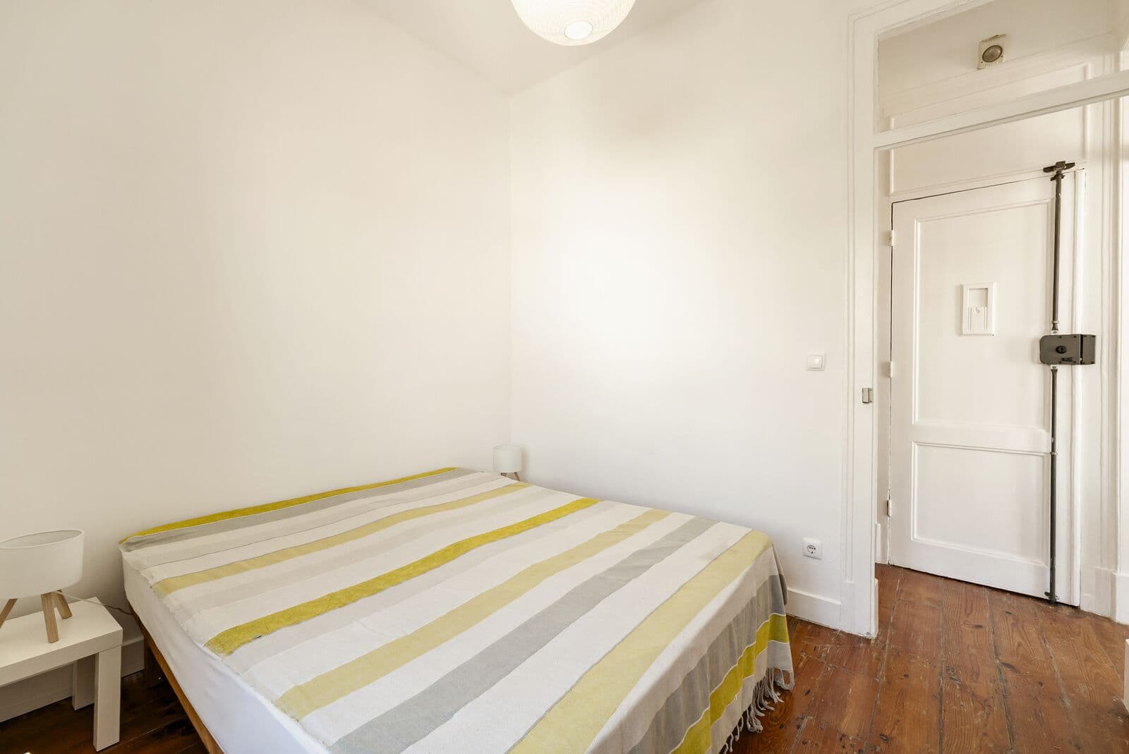 Apartamento T2 com vista, Mouraria, Lisboa - Imagem 10