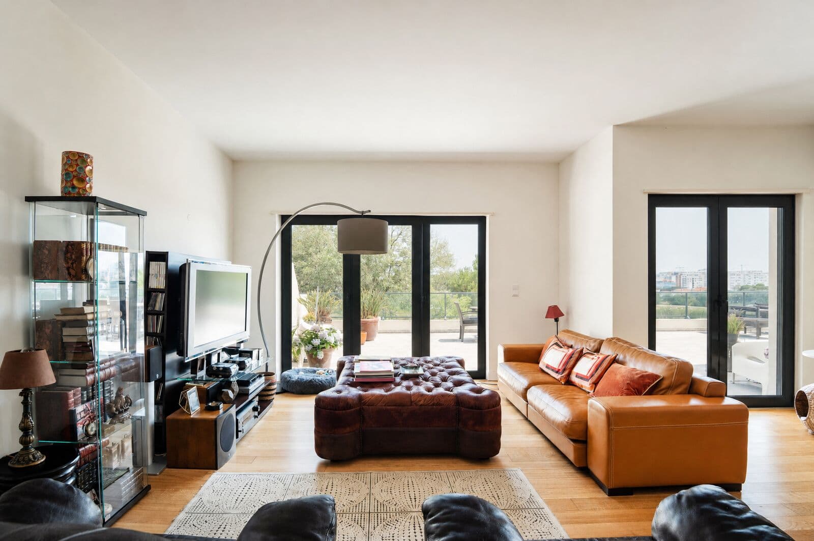 Apartamento T4 com estacionamento, Quinta dos Alcoutins, Lisboa - Imagem 1