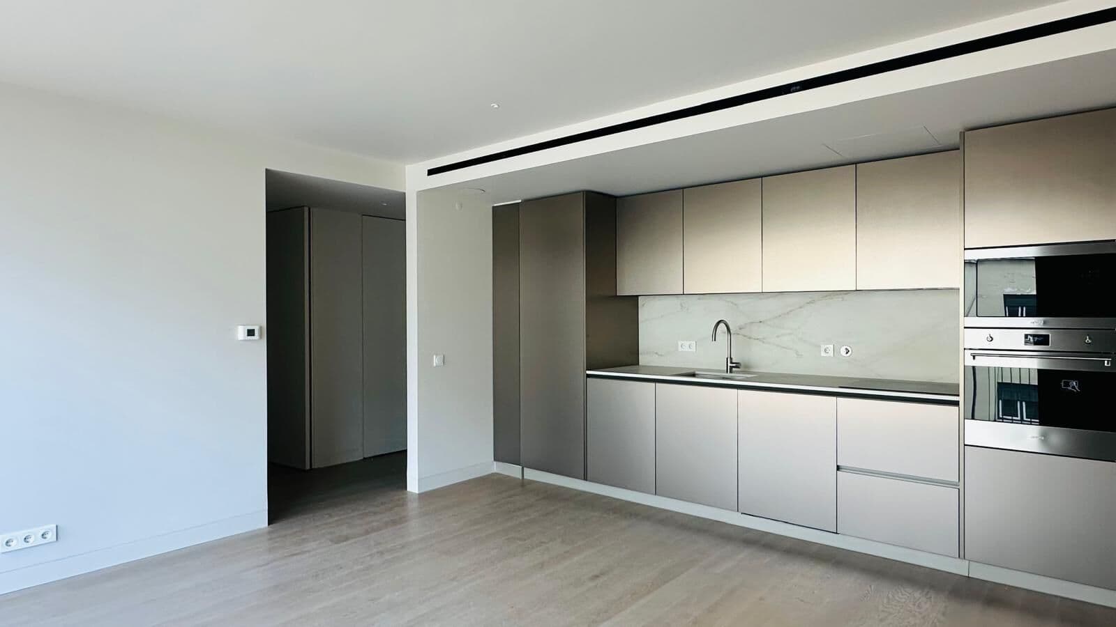Apartamento T1 com piscina, Avenida da Liberdade, Lisboa - Imagem 1