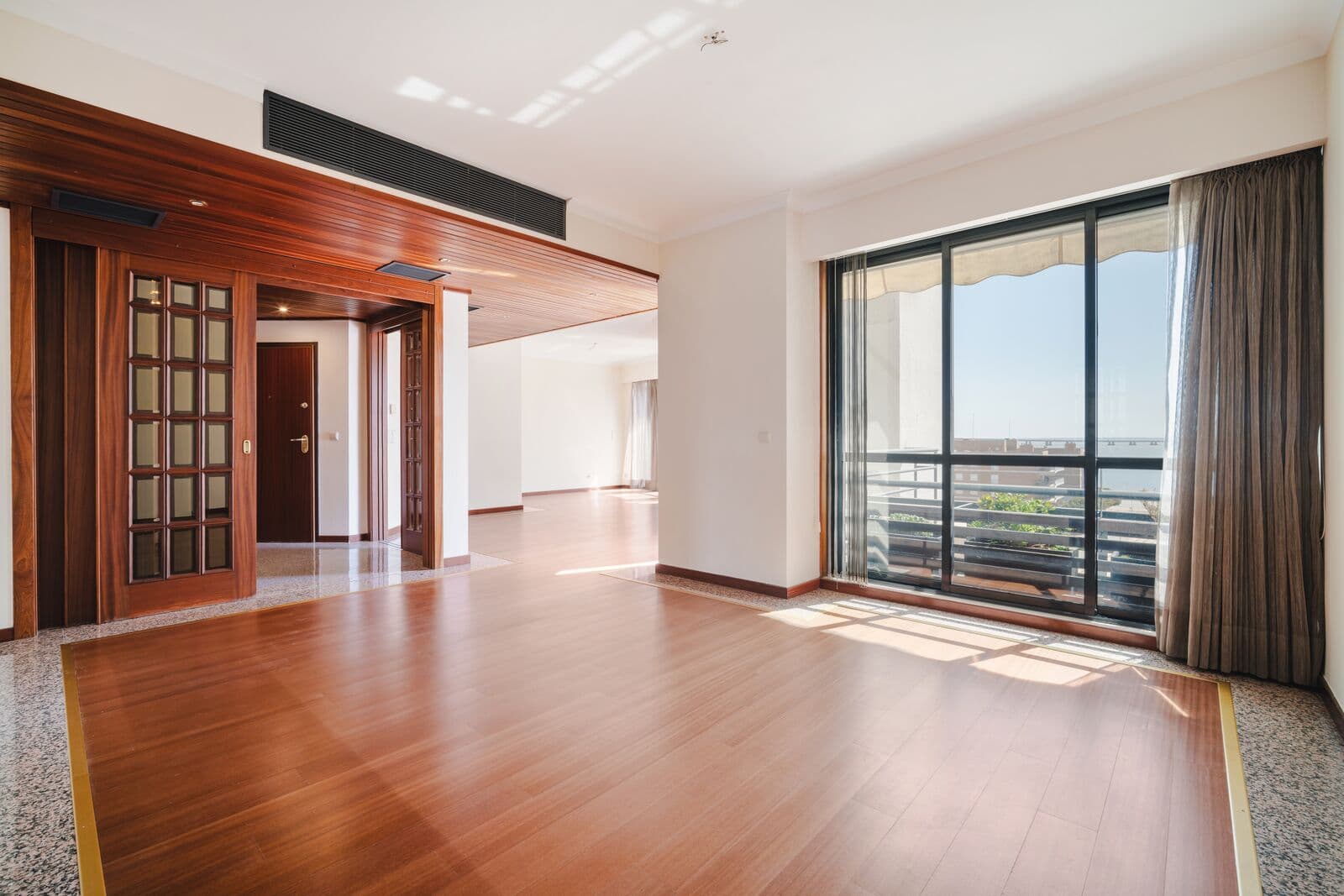 Penthouse T3 com piscina, Lisboa - Imagem 2